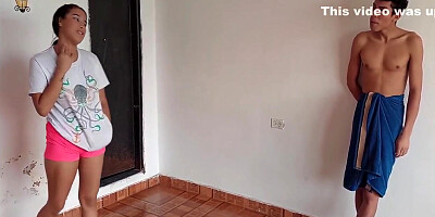 Tony Rick - Me Follo A Cachonda Que Quiere Ser Mi Inquilina Llega Con Un Short Seductor Y Le Meto Mi Polla Para Que De Una Vez Sepa Lo Que Le Espera Si Alquila El Cuarto - Porno Casero En Espanol 10 Min