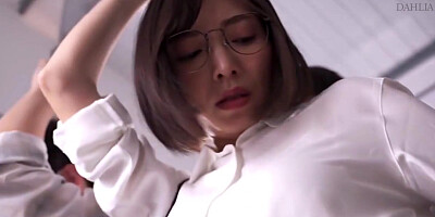 Dldss-384 I, A Simple Office Worker, Am Addicted To Lewd Finger Fucking That Makes Me Squirt With Reiko Mine And Mine Reiko