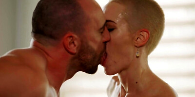 Buzzcut beauty gets fucked in reverse cowgirl big time