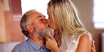 Vinna Reed - Vinna Finally Tries Dick Of Her Geography Teacher