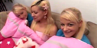 Three Blonde Coed Lesbians Fingering Each Other's Snat (18 Years Old)