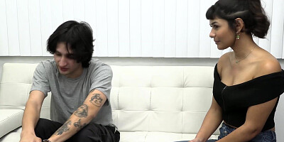 Gorgeous therapyst fucks stepsiblings