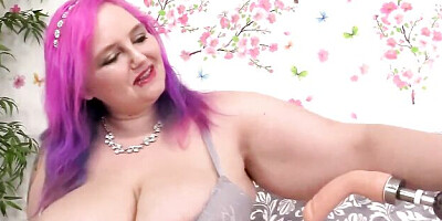Exciting Sara Star - chunky movie - Jeffs Models