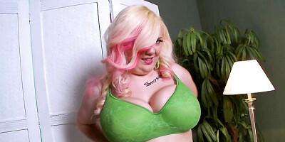 Appealing Suzumi Wilder at solo xxx