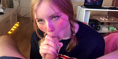 College Girl lady softly deep-throats and luvs jizz