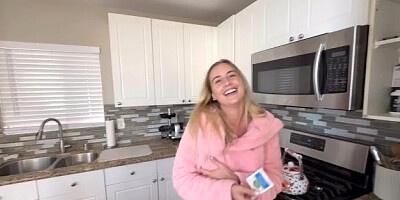 Cumming in My Step Sis before Family Dinner