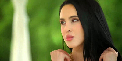 21Innocent.com - Alyssa Gift's outdoor buttfuck sesh with Vince Karter's rock-hard manhood