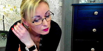 Busty amateur MILF in black blouse