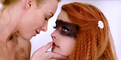 Redhead with painted eyes and blonde MILF focus on pussylicking