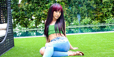 Incredible babe takes cock on all fours and enjoys a facial