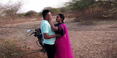 Indian Wife Outdoor Blowjob Licking Fingered and Fucked