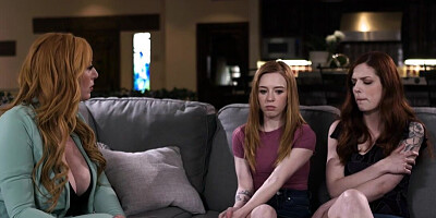 Stepsisters have a moaning redhead hoe to satisfy today