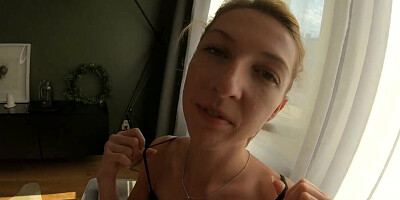 Shaved pussy babe exposing herself for the camera