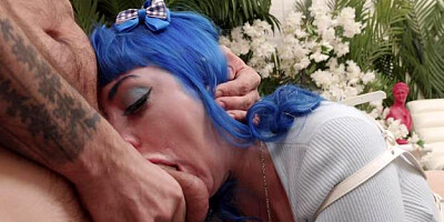 ...Bryan Gozzling: Sloppy Throat-Gurgling...