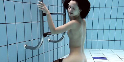 Horny sweet thing - big tits movie - Underwater Show