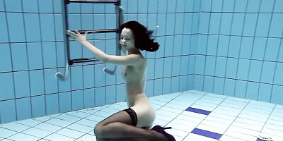 Horny sweet thing - big tits movie - Underwater Show