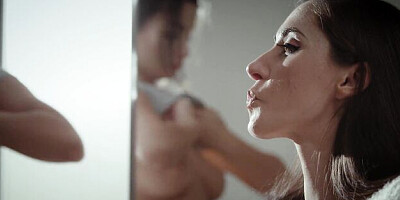 Hypnotic Aruna Aghora and Alyssia Kent's brunette scene
