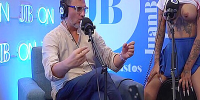 Florizqueen Is Speechless From Cumming So Much In The Sex Machine In Juan Bustos Podcast! 17 Min