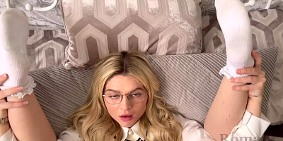 come Over Nobodys Home College Girl Squirting and Throatpie