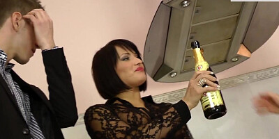 Russian water sports - Piss and anal