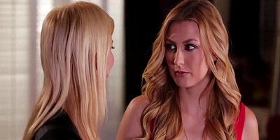 GirlGirlWay.com - Insatiable COUGAR Alexis Fawx learns from Alexa Grace how to sate her