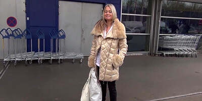 Young Handsome Dude Is A Gift For Sexy Blonde Milf 7 Min With Huge Boobs