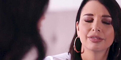 Ivy Lebelle And Evelyn Claire In Tattooed Lesbians And Found Pleasure In A Passionate P