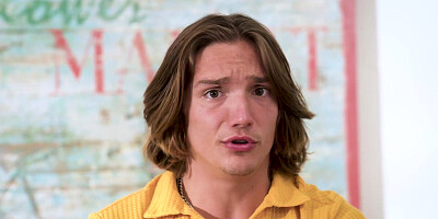 Stepsons wont be able to resist stepmoms hot bods