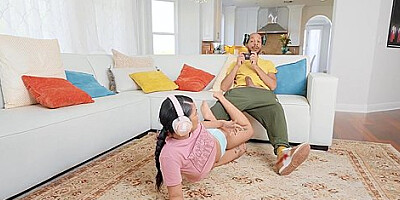 Blonde Milf Hot Porn Story With Rachael Cavalli, Dwayne Foxxx And Maya Farrell