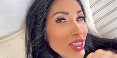 Vlog At The Heart Of Pleasure - Agatha Vega & Malia Lenoir