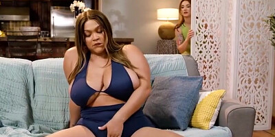 I Lure My Roomie In With My Fap Session With Ashlyn Peaks, Huge Boobs And Siri Dahl
