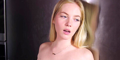 Lesbo beauties prefer to fuck each other with passion