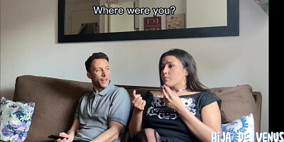 pendeja se porta mal y la castigan por puta