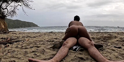 Chica Nudista En Playa Es Follada Es Follada Hasta El Orgasmo