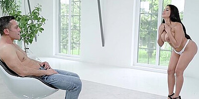 Kesha Ortega - Perfect Bodied Endures A Cock Swiftly Thrusting Her Pussy