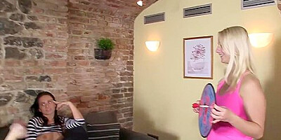 Kinky And Three Of Her Utilized A Dildo To Drill Their Pussies - Lilith Lee