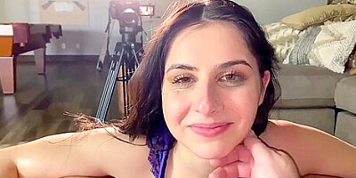 Kaitlyn Katsaros Wants To Be A Pornstar In Hd