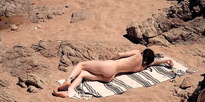 I Fuck a Stranger in a Nude Beach