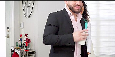 Seduces Peter With Her Charm - Skyla Sun And Peter Green