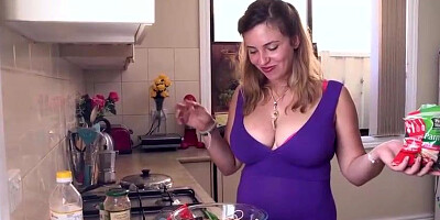 Women who aren't lezzies are making out in the kitchen and liking it a plenty of