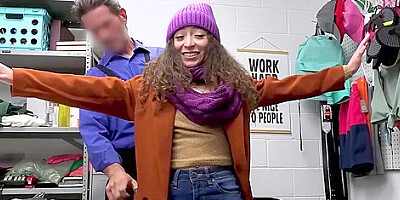 Amber Summer And Amber Cute - Cute Attempts To Steal Some Make Up But Ends Up Sucking A Cock