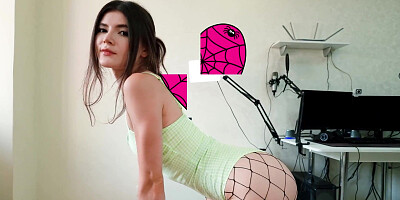 Charming lady in a supah cock-squeezing gimp outfit rails her caboose on a penis, taking all the jizz inwards herself