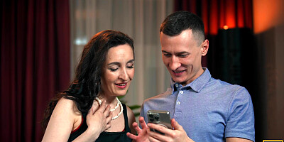 SHAME4K. Old Pornstar's secret is out now!