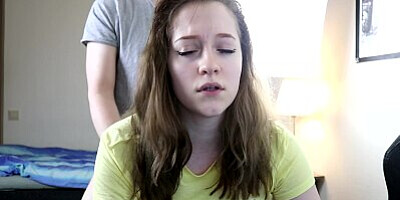 Gamer girl tries to play while getting fucked