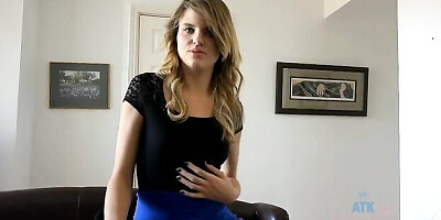 Oral porn with dainty Scarlett Fever from ATK Girlfriends