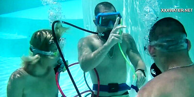 Underwater Show - sucking action