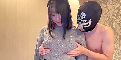 19 Flowers Band Girl Shakes Her Huge G-Cup Breasts While Playing Drums! Her Moaning Voice is High-Pitched Like a Vocalist and Super Cute. She's Upset by the Selfish Creampie