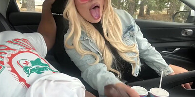 Omg Uber Driver Made Me Suck His Dick