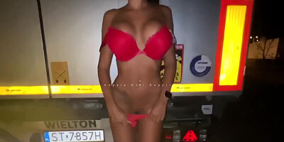 je part me faire baiser par un routier