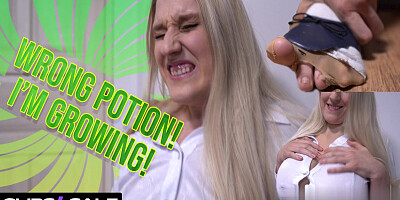 Special Effects Foot Growing Shoe And Clothes Destruction